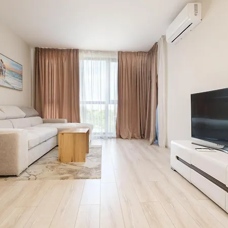 River View 1-bedroom *