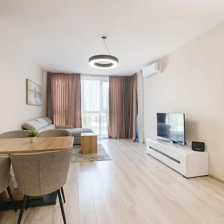 Апартамент River View 1-bedroom *